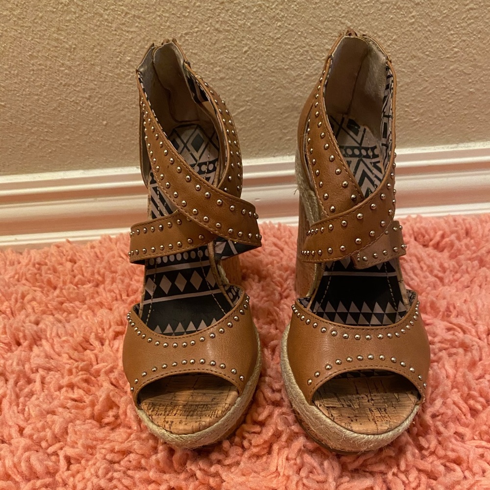 Size 7 Jessica Simpson Tan Wedged Heels